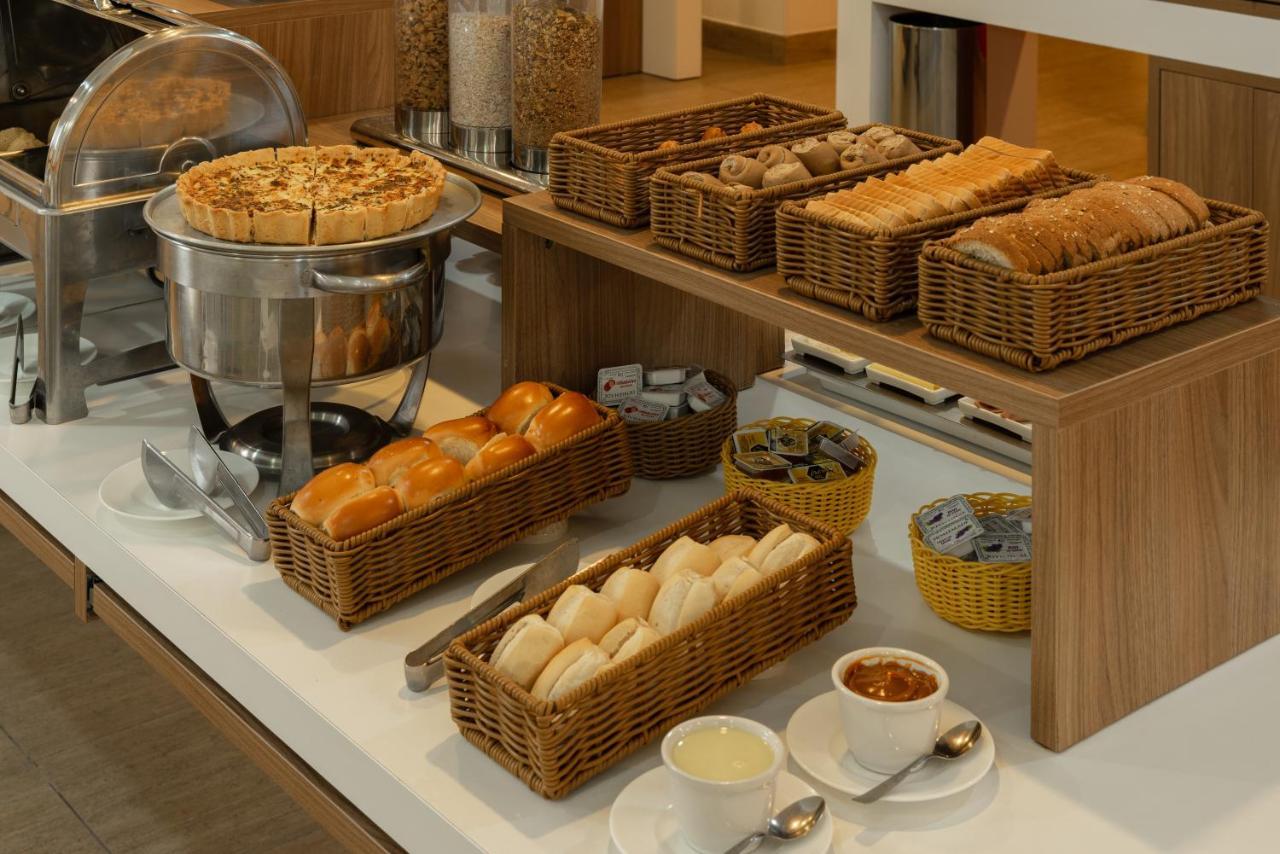 Slim Bento Goncalves Hotel ภายนอก รูปภาพ